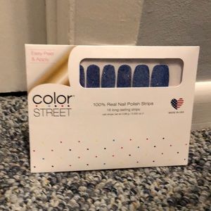 RETIRED COLOR STREET storm watch glimmer blue nail